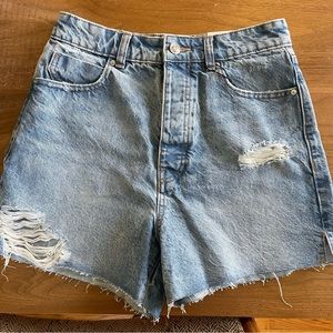 NWT Zara mom short distressed